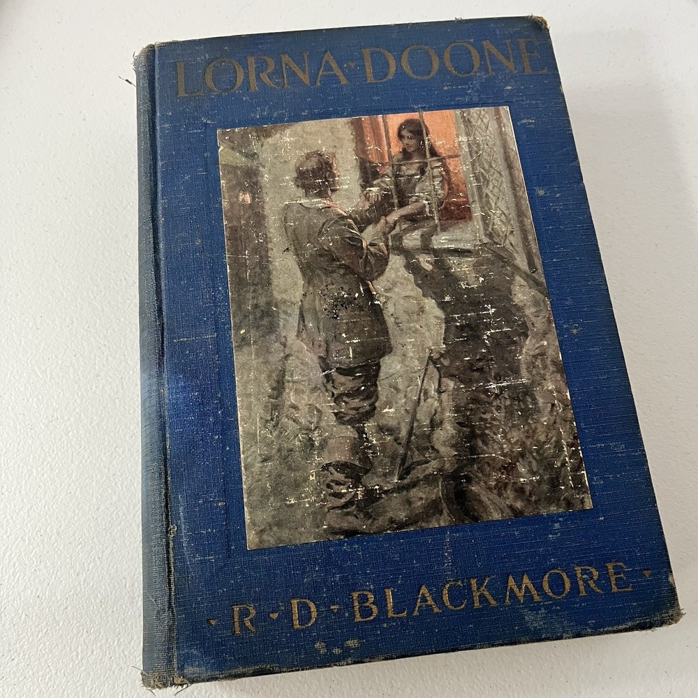 1928 Lorna Doone Book hardback coffee table gorgeous illustrations blue